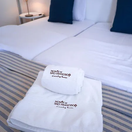 Monte De Sao Francisco Aldeia de Vale Maceiras